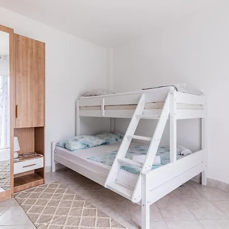 Family Friendly House With A Swimming Pool Cove Koramaslinova - Koromaslinova, Brac - 15479