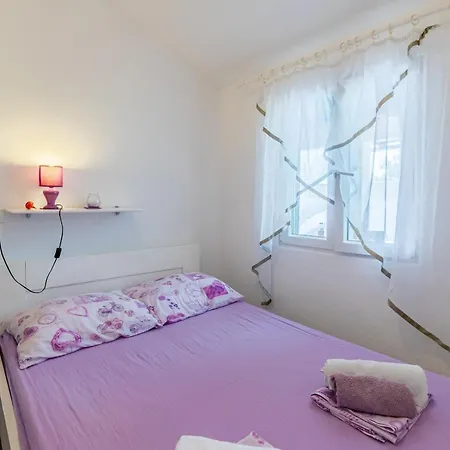 Family Friendly House With A Swimming Pool Cove Koramaslinova - Koromaslinova, Brac - 15479 *