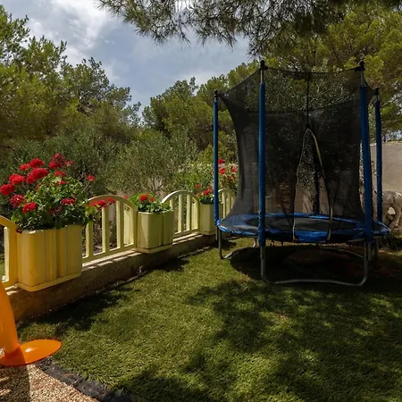 Family Friendly House With A Swimming Pool Cove Koramaslinova - Koromaslinova, Brac - 15479 *