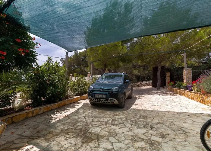 Family Friendly House With A Swimming Pool Cove Koramaslinova - Koromaslinova, Brac - 15479 Hébergement de vacances *