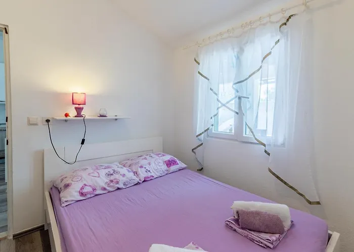 Family Friendly House With A Swimming Pool Cove Koramaslinova - Koromaslinova, Brac - 15479 *